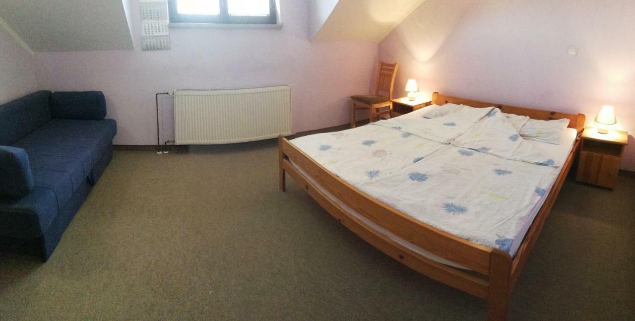 Kavana I Sobe Monika Hotel Grabrovnik Екстериор снимка