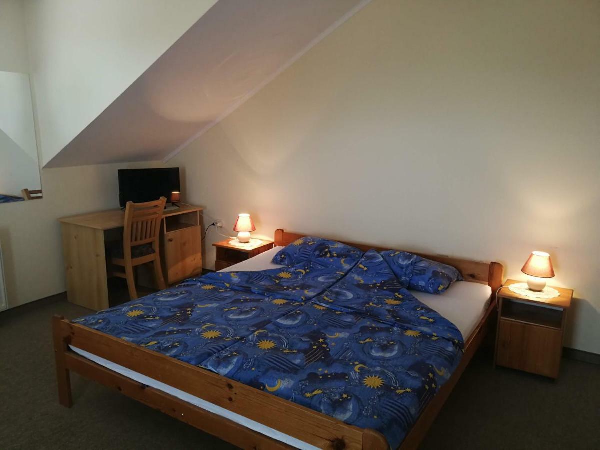 Kavana I Sobe Monika Hotel Grabrovnik Екстериор снимка